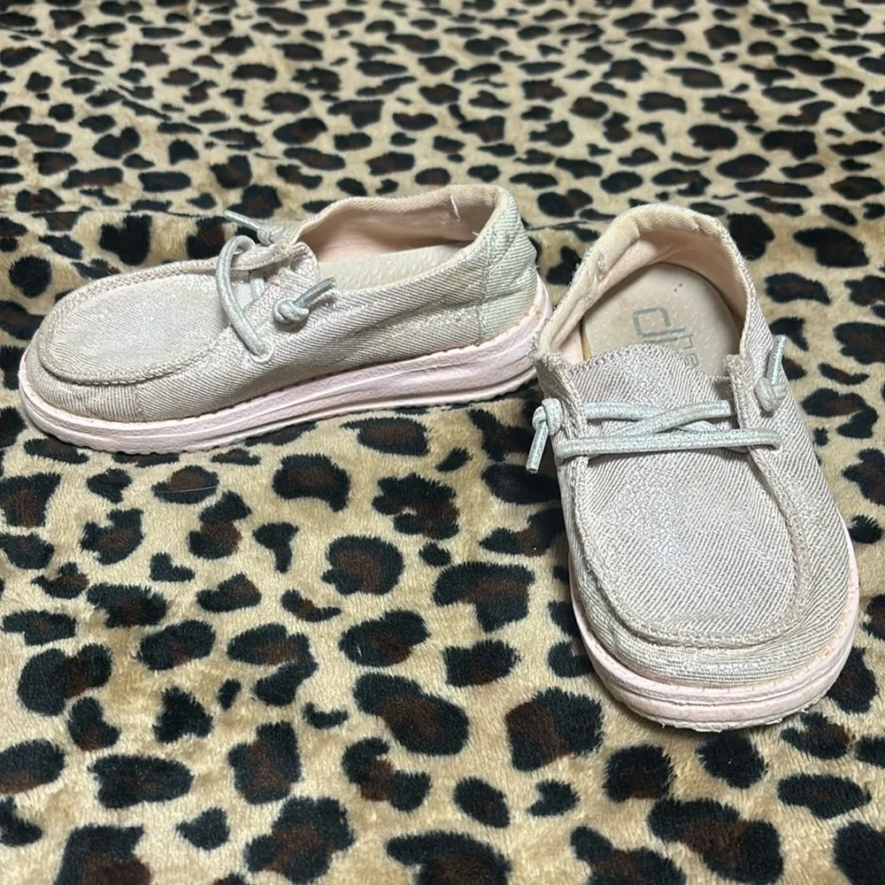 Hey Dude 8 Wendy Toddler Girls Sparkling Pink Slip On Loafers